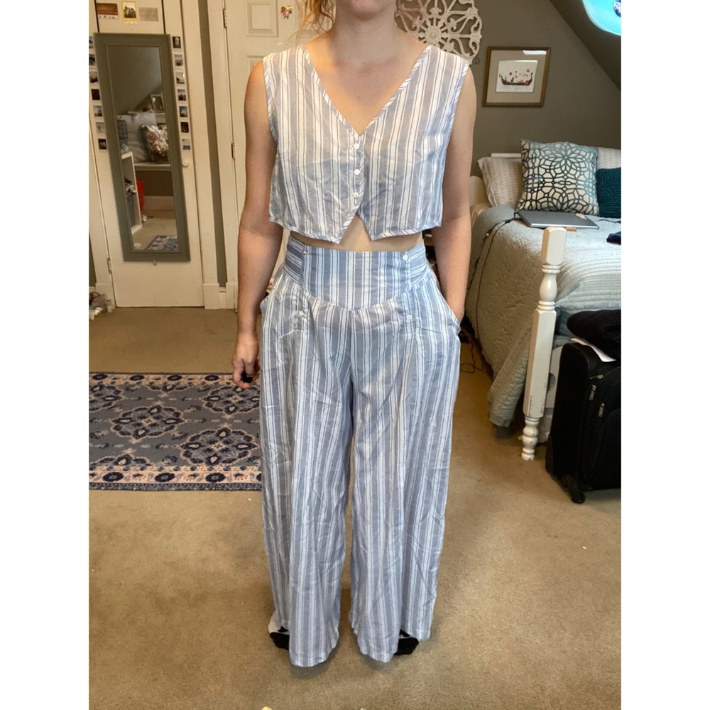 Grey and White Striped Set - size L